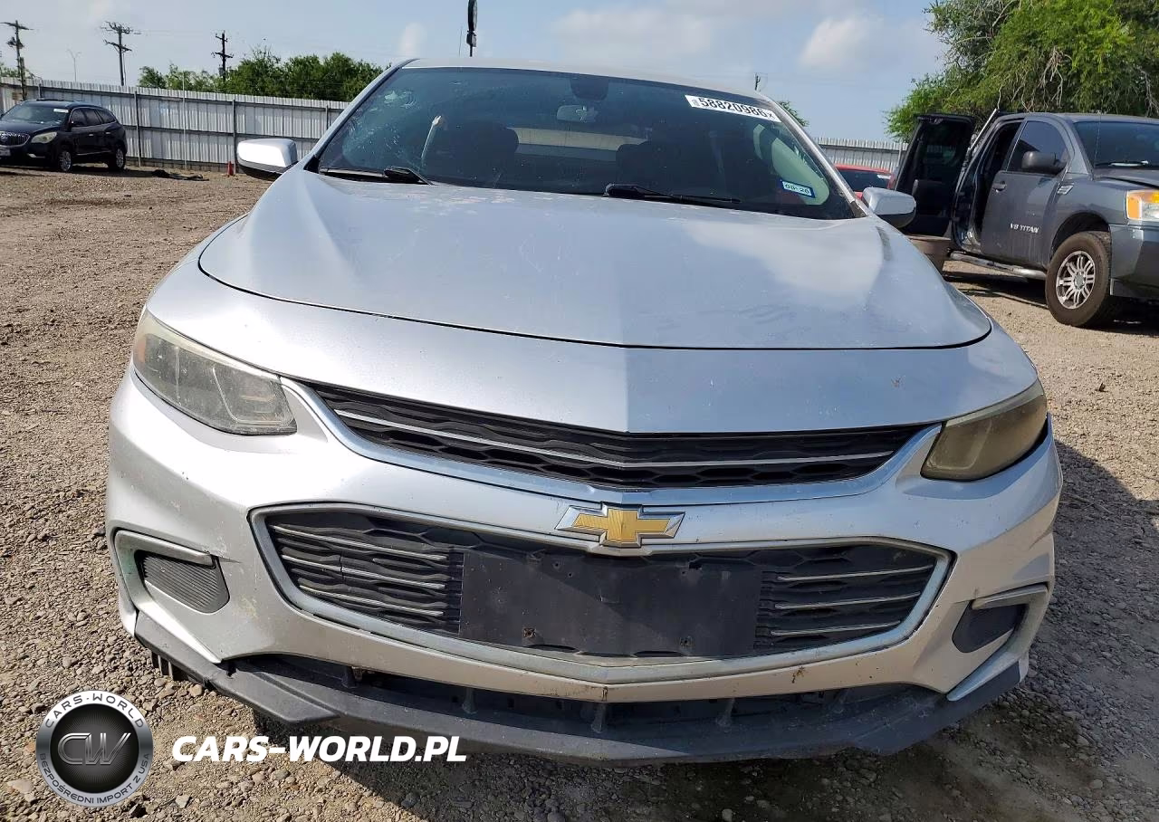 2017 Chevrolet Malibu Lt VIN:1G1ZE5ST4HF167136 - 5