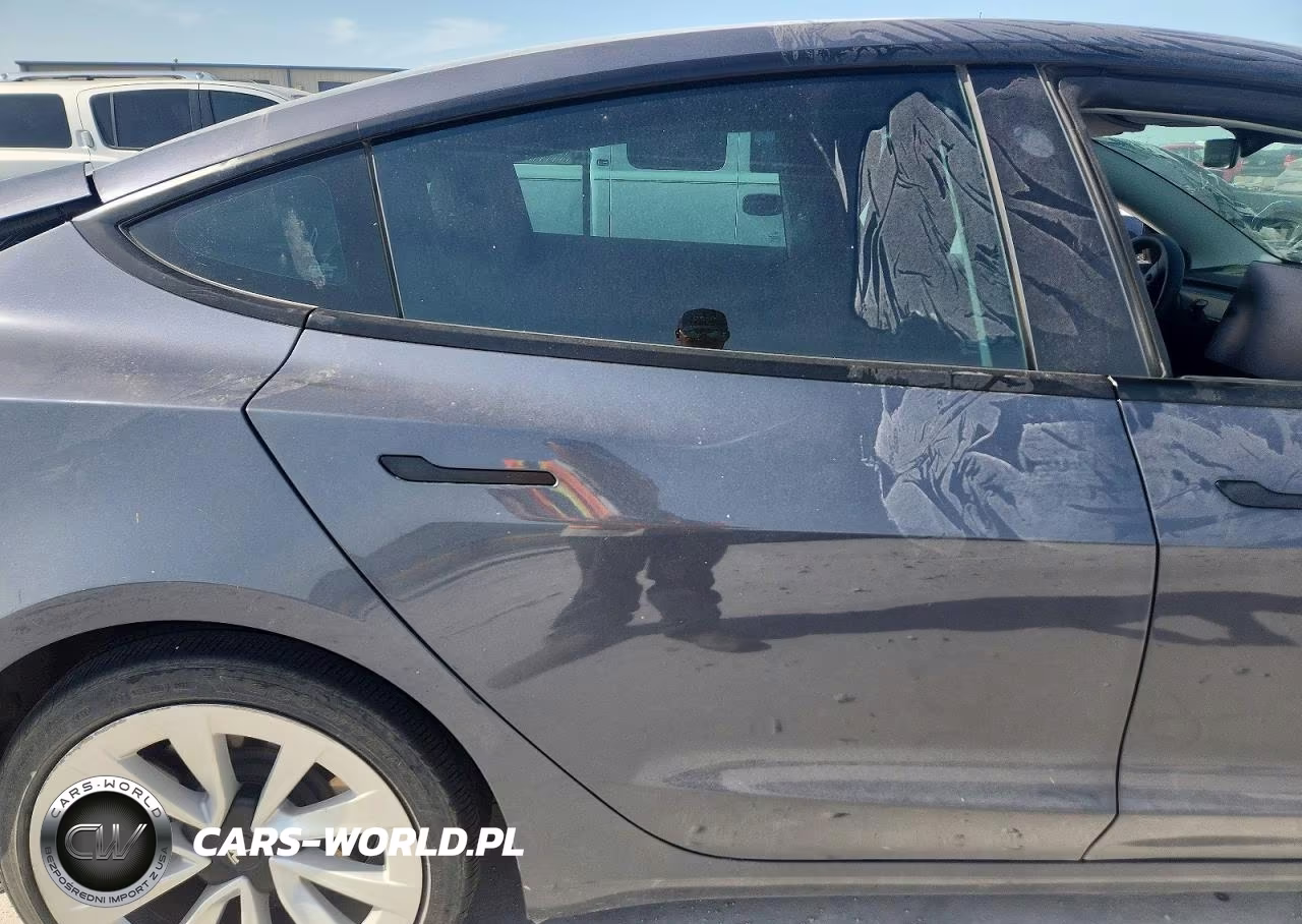 2022 Tesla Model 3 VIN:5YJ3E1EB9NF163933 - 10