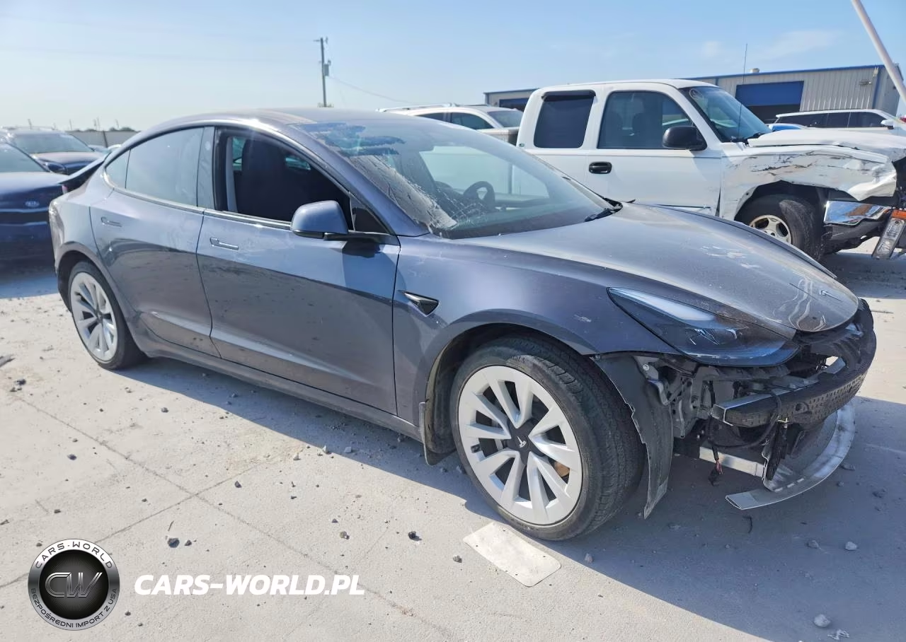 2022 Tesla Model 3 VIN:5YJ3E1EB9NF163933 - 4