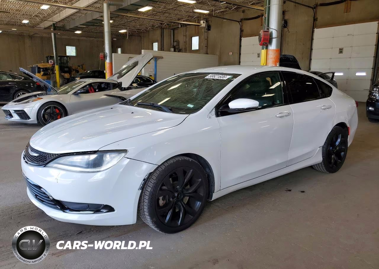 2015 Chrysler 200 S – zdjęcie 1 z 12
