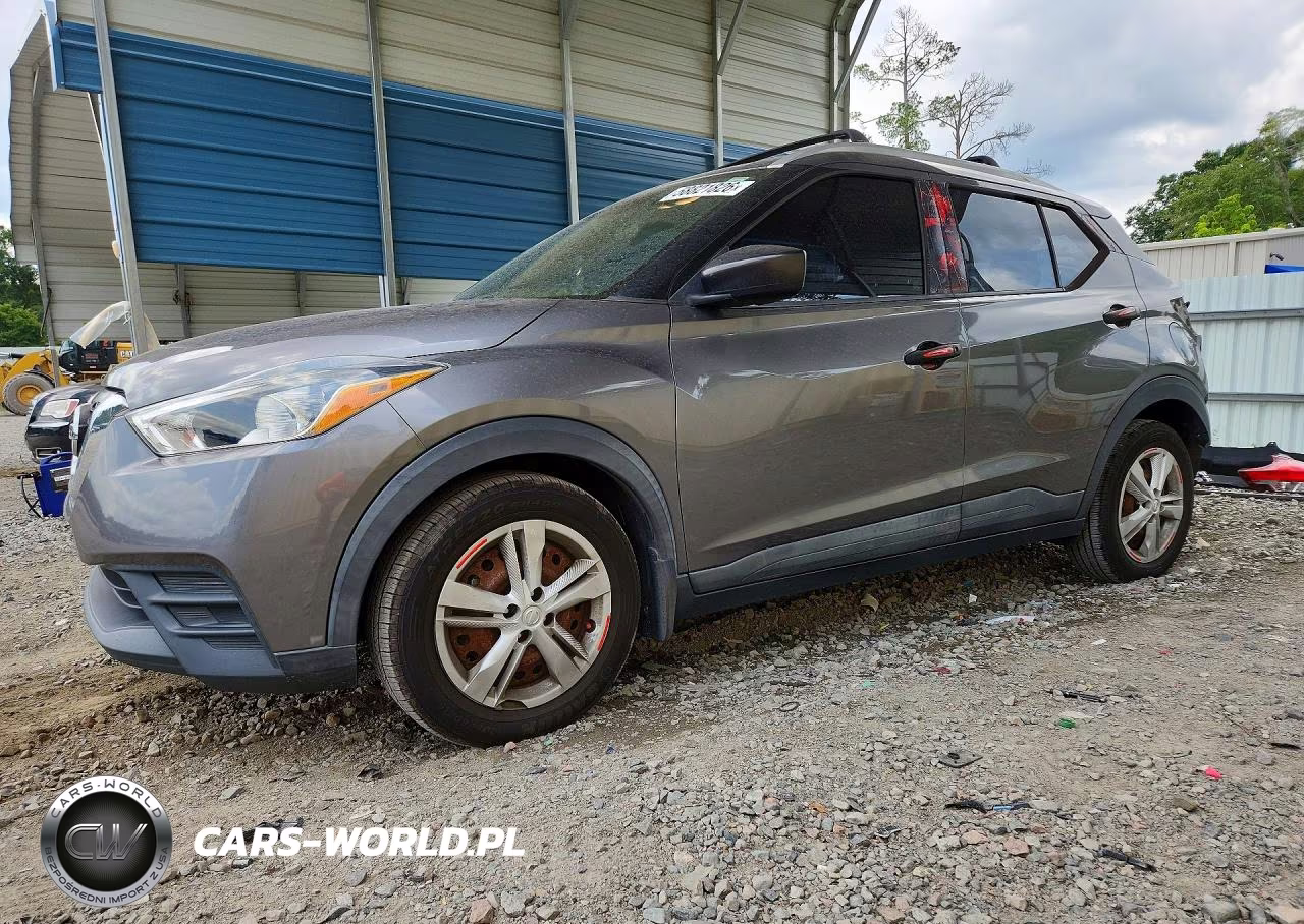 2018 Nissan Kicks S