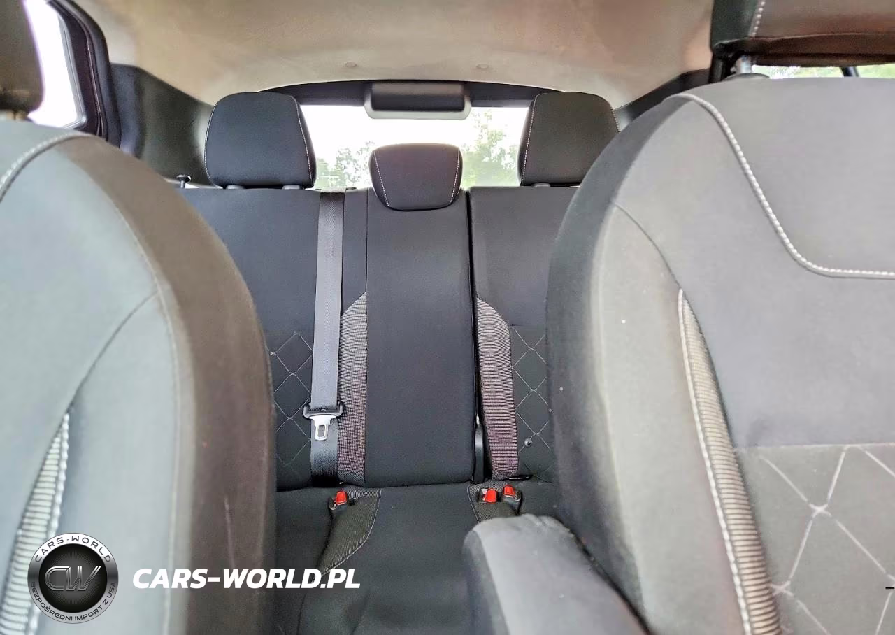 2018 Nissan Kicks S VIN:3N1CP5CU7JL537184 - 10