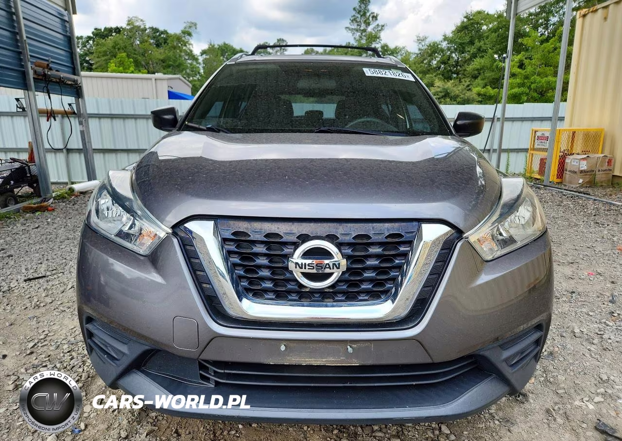 2018 Nissan Kicks S VIN:3N1CP5CU7JL537184 - 5