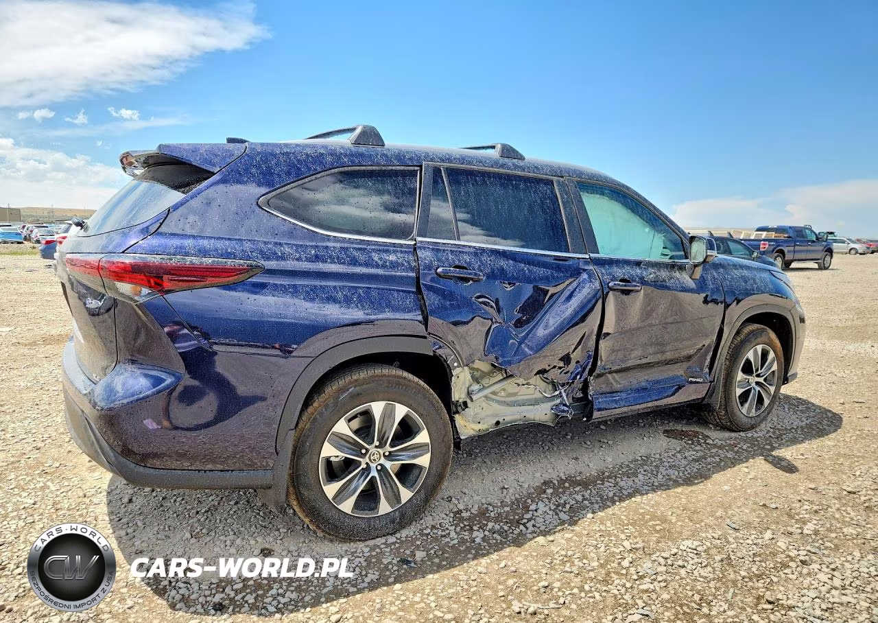 2026 Toyota Highlander Hybrid Xle VIN:5TDKBRCH4TS723442 - 3