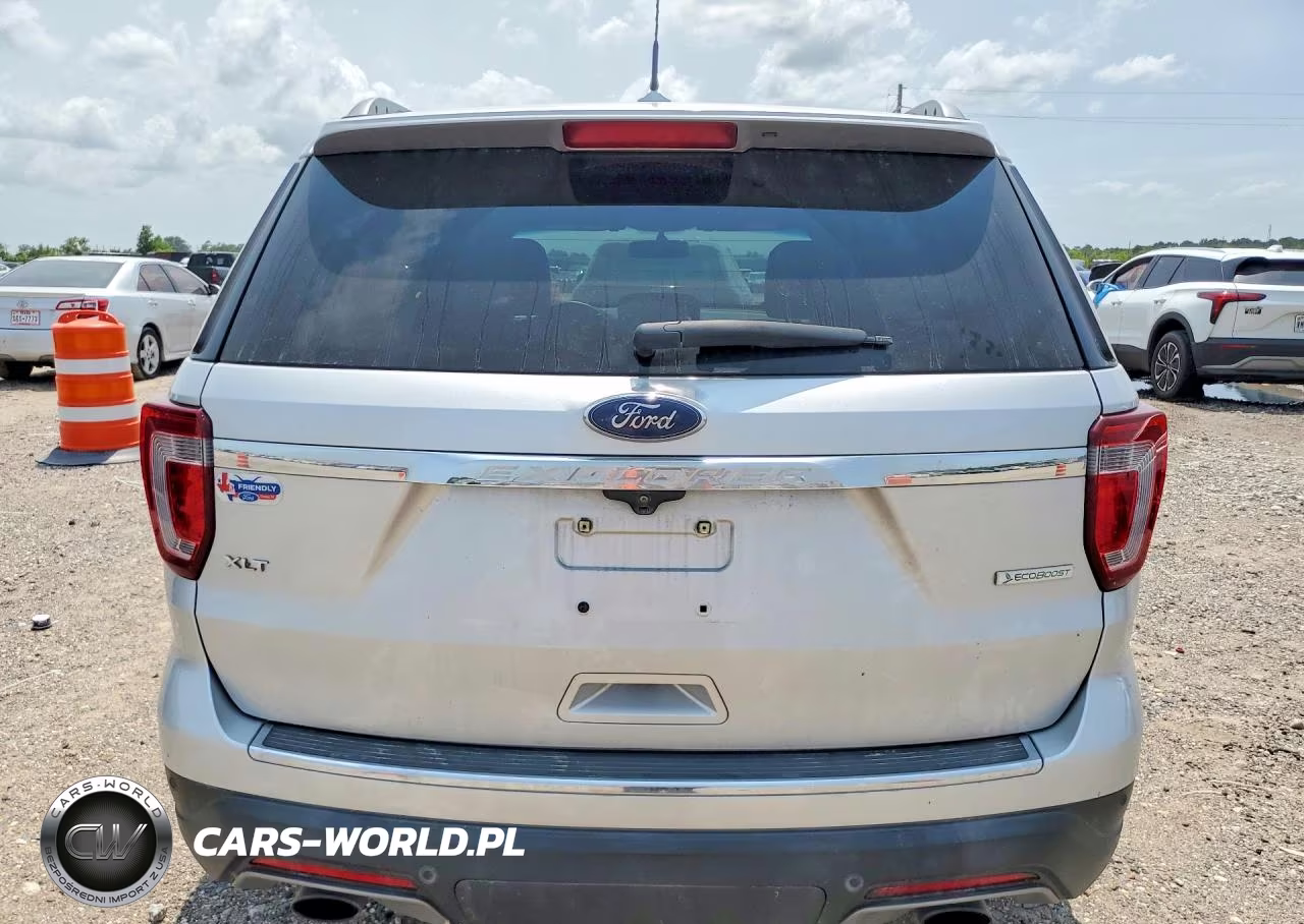 2018 Ford Explorer Xlt VIN:1FM5K7DHXJGC32893 - 6