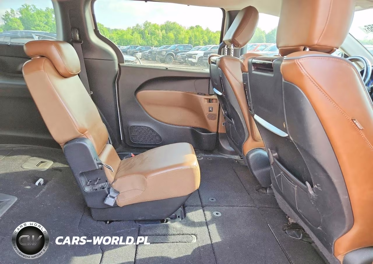 2017 Chrysler Pacifica Limited VIN:2C4RC1GG0HR594324 - 11