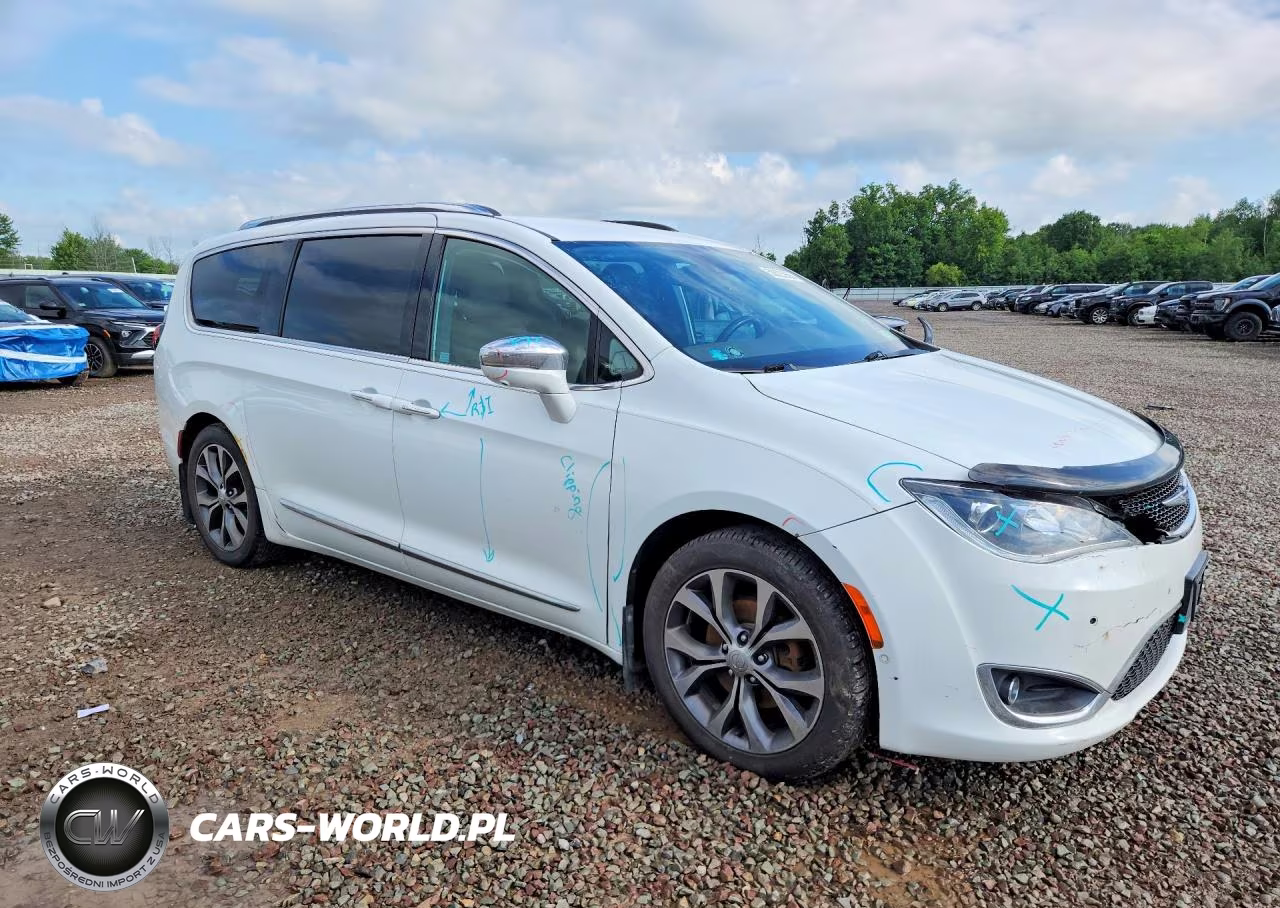 2017 Chrysler Pacifica Limited VIN:2C4RC1GG0HR594324 - 4