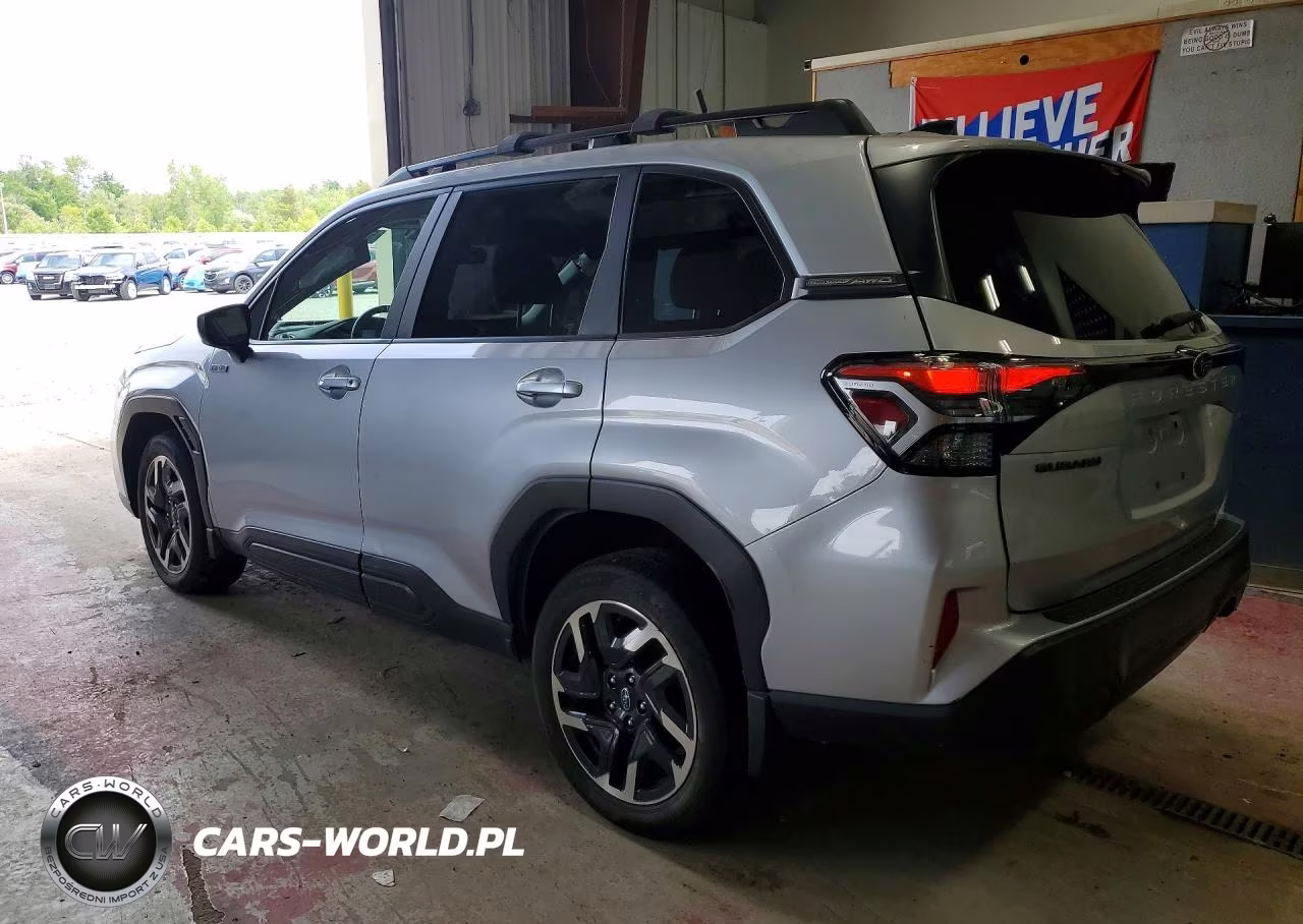 2025 Subaru Forester Premium VIN:JF2SLSED5SH415361 - 2