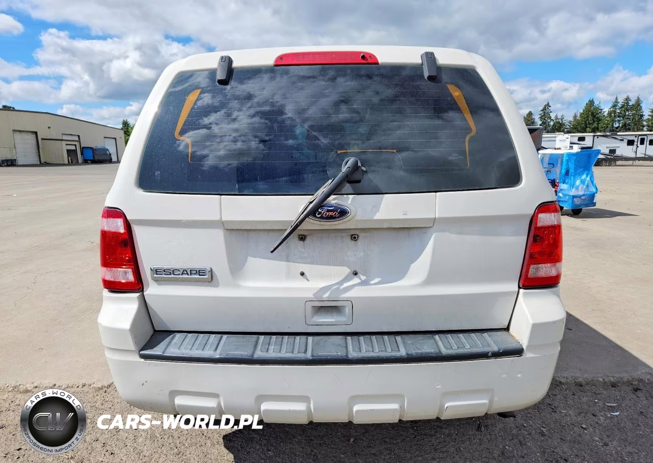2010 Ford Escape Xls VIN:1FMCU0C75AKA72632 - 6