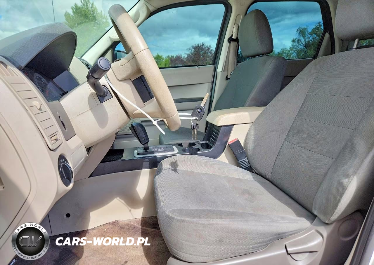2010 Ford Escape Xls VIN:1FMCU0C75AKA72632 - 7