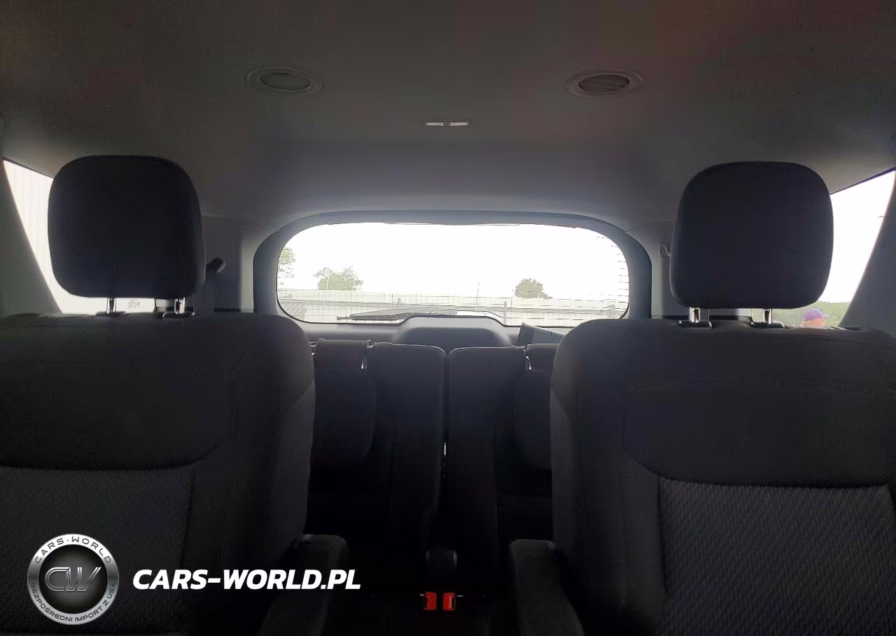 2022 Ford Explorer Xlt VIN:1FMSK7DH3NGB61562 - 10