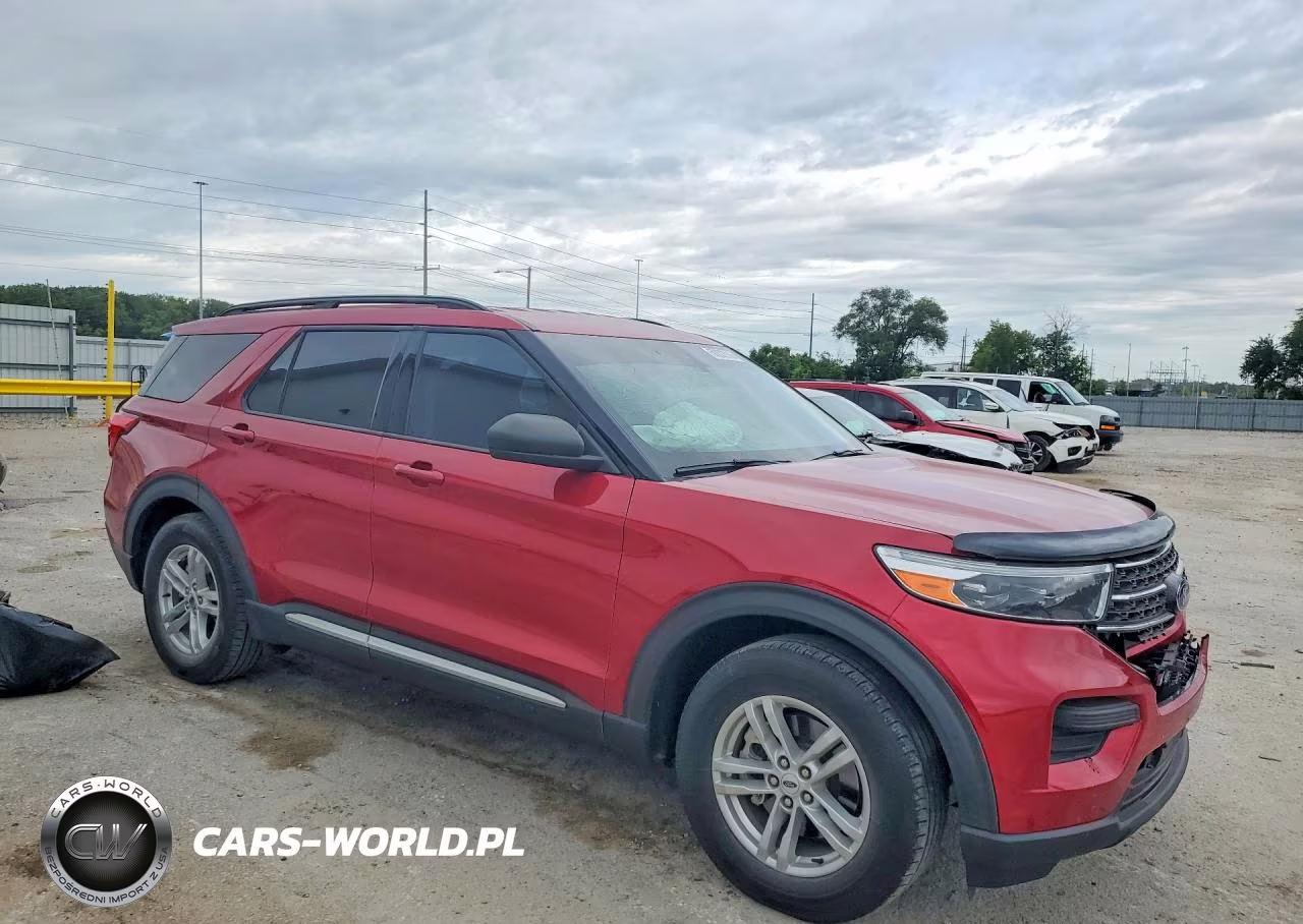 2022 Ford Explorer Xlt VIN:1FMSK7DH3NGB61562 - 4
