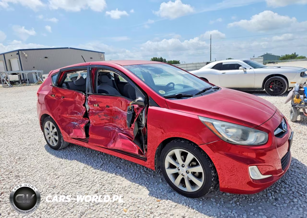 2012 Hyundai Accent Se VIN:KMHCU5AE3CU013424 - 4