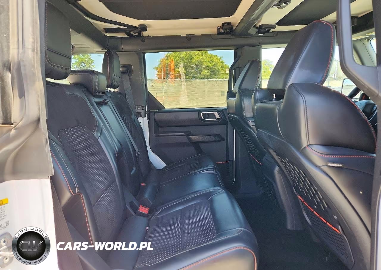 2024 Ford Bronco Raptor VIN:1FMEE0RR7RLB00984 - 10