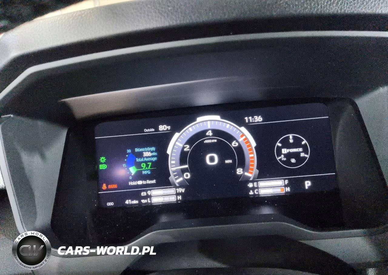 2026 Toyota Tundra Limited VIN:5TFWA5DB0TX394742 - 9