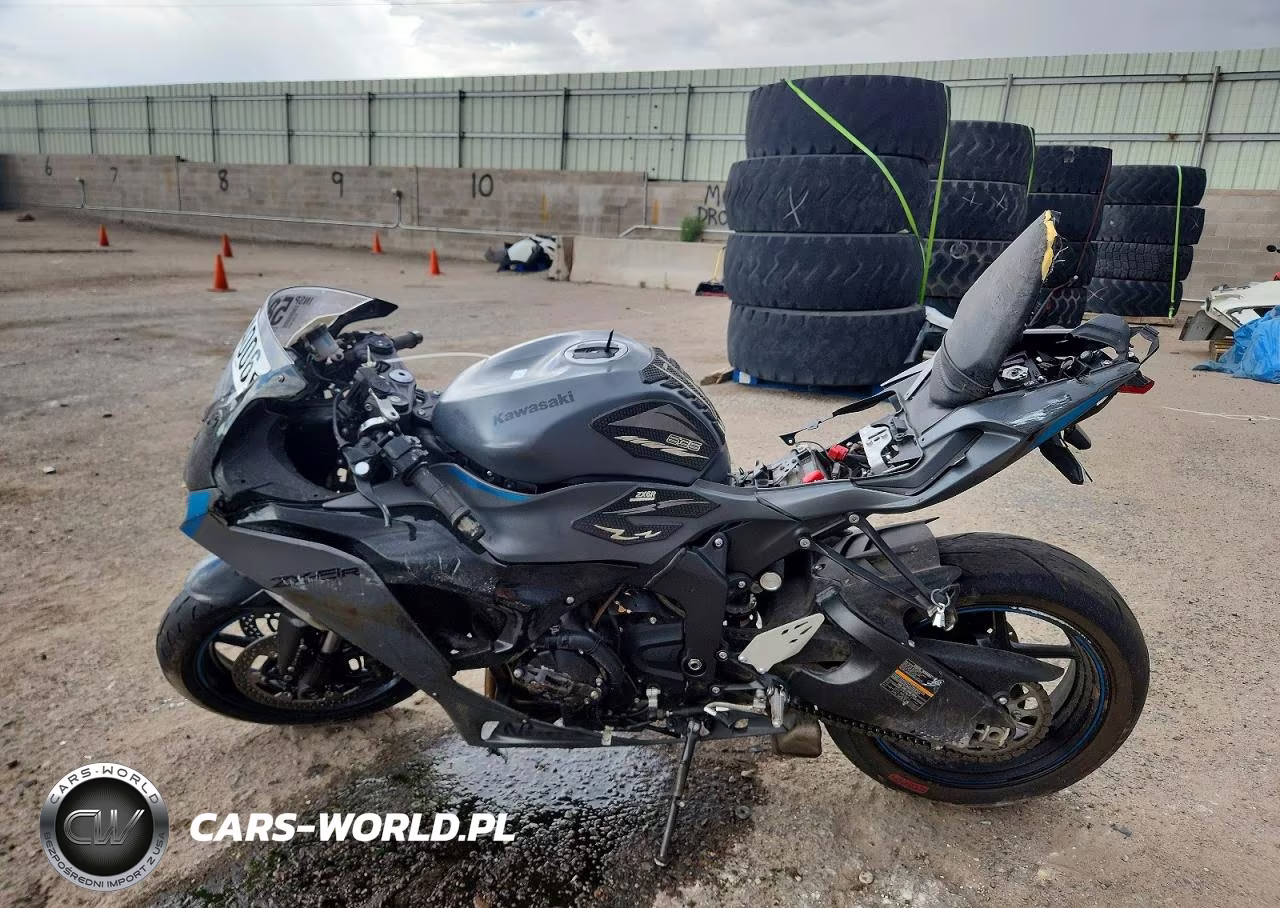 2025 Kawasaki Zx636 K VIN:JKBZXJJ18SA024811 - 3