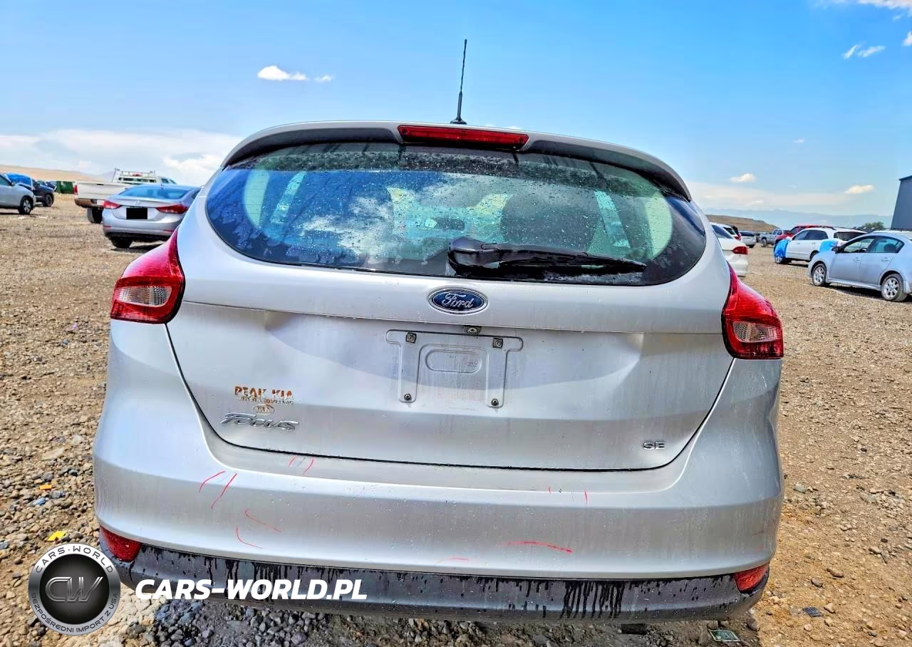 2016 Ford Focus Se VIN:1FADP3K27GL325191 - 6