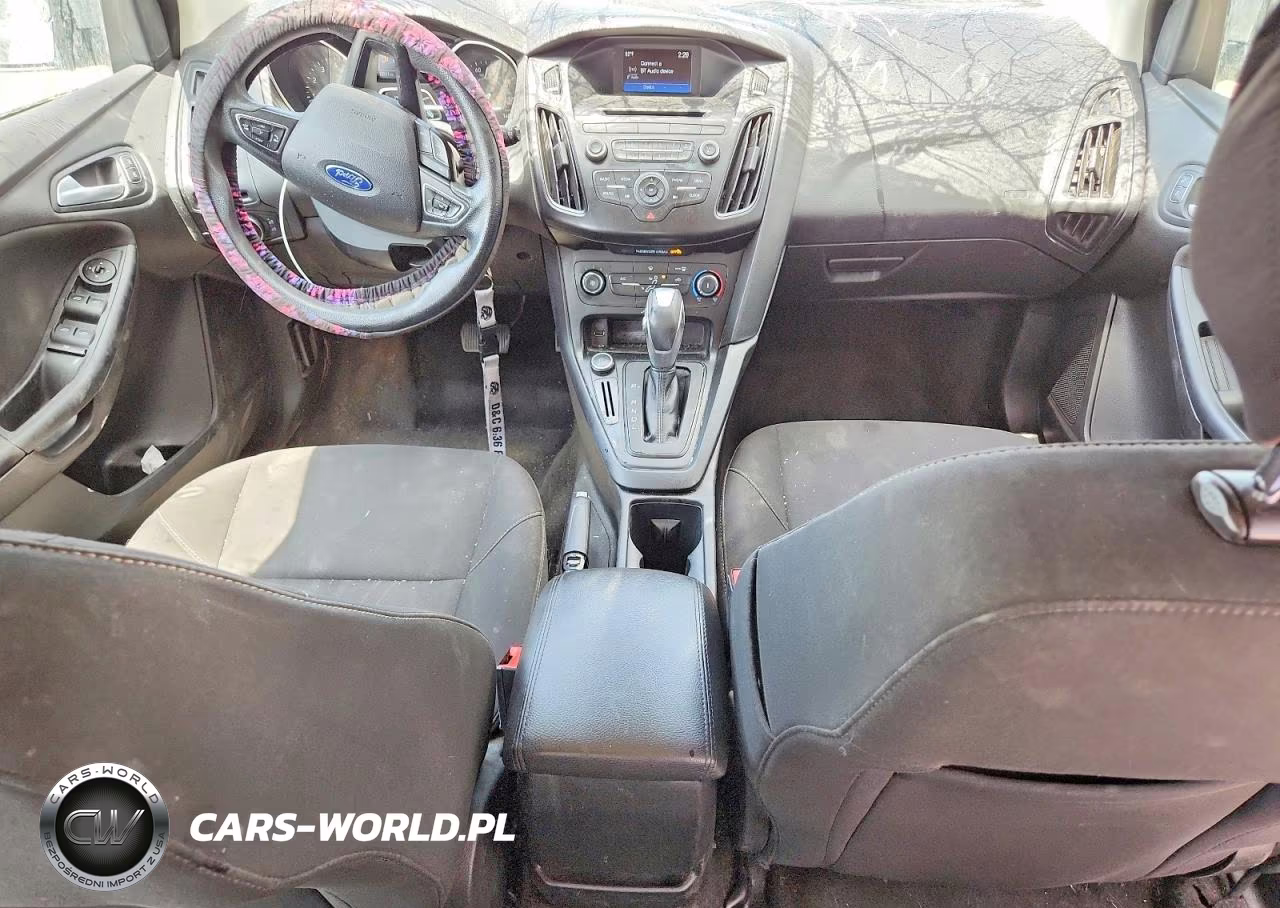 2016 Ford Focus Se VIN:1FADP3K27GL325191 - 8