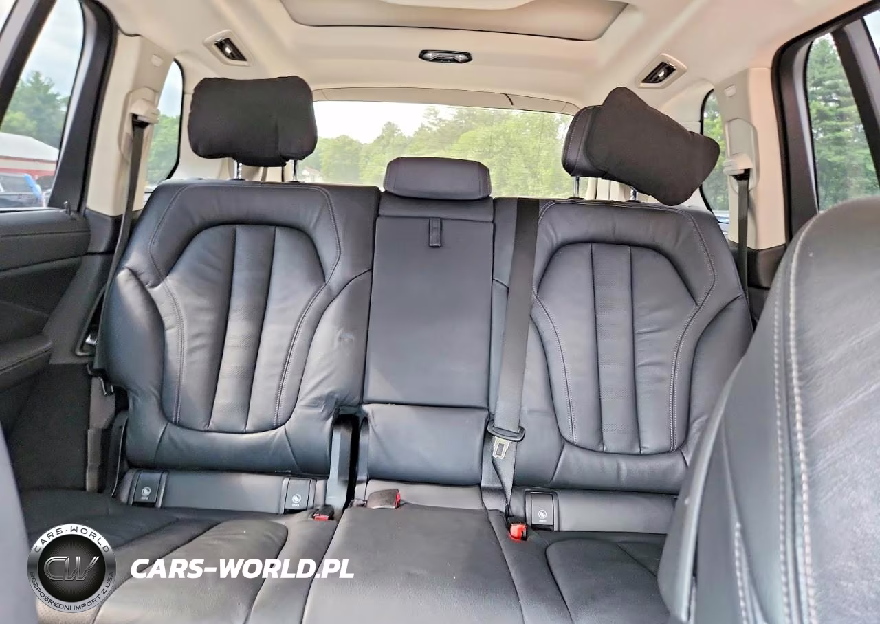 2021 BMW X7 xDrive40I VIN:5UXCW2C0XM9E68517 - 10
