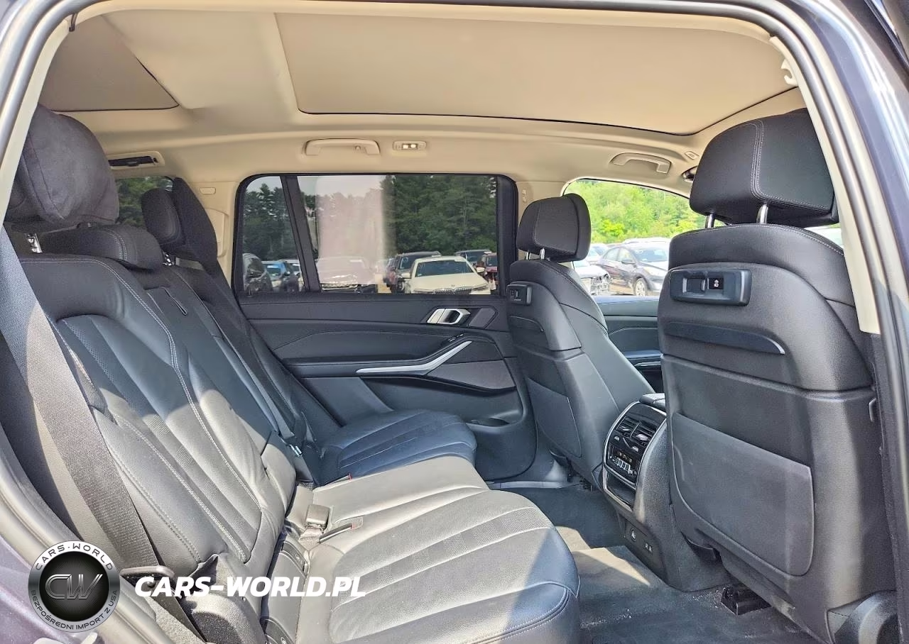 2021 BMW X7 xDrive40I VIN:5UXCW2C0XM9E68517 - 11