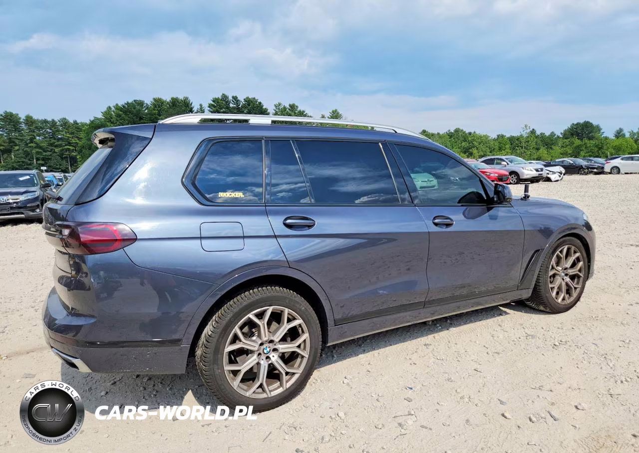 2021 BMW X7 xDrive40I VIN:5UXCW2C0XM9E68517 - 3