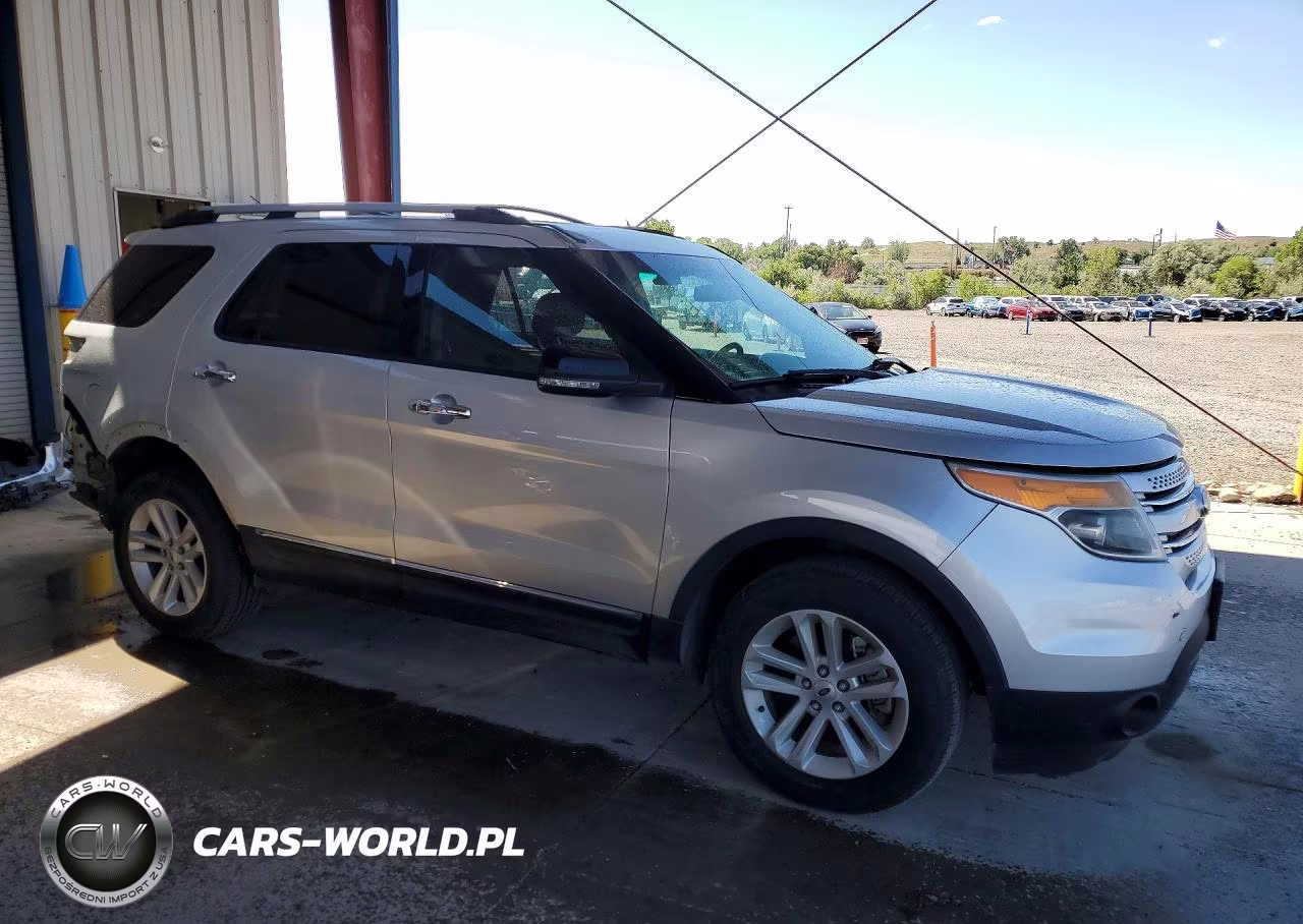 2013 Ford Explorer Xlt VIN:1FM5K8D84DGC62319 - 4