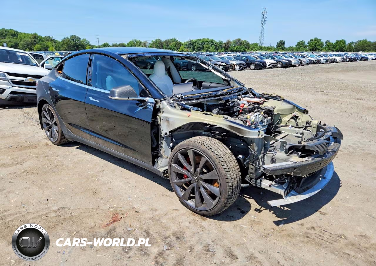 2020 Tesla Model 3 VIN:5YJ3E1EC8LF641829 - 4