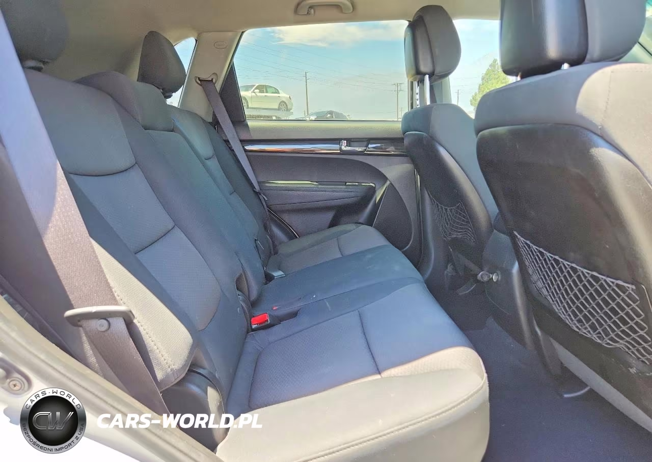 2013 Kia Sorento Lx VIN:5XYKT3A6XDG416366 - 11