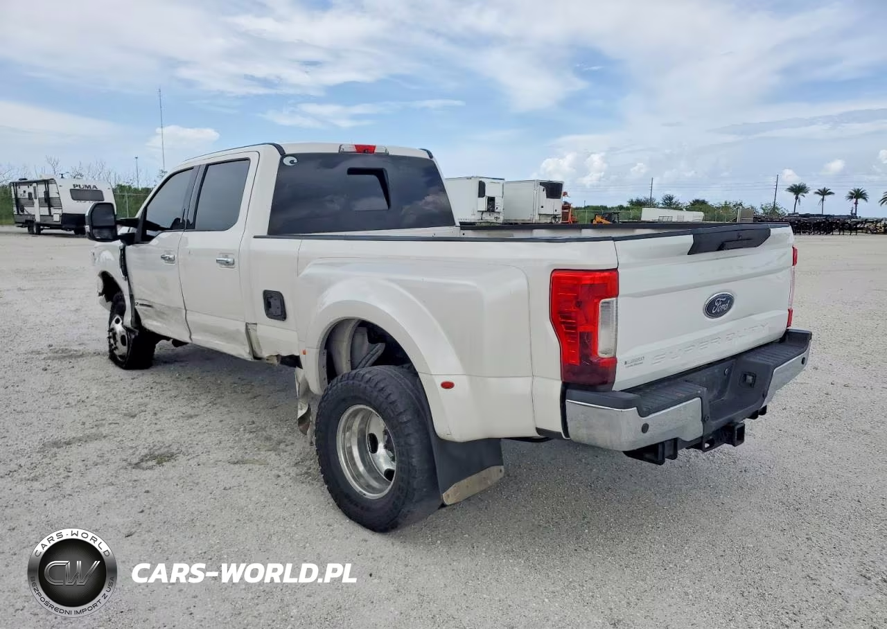 2018 Ford F350 Super Duty VIN:1FT8W3DT0JEC38104 - 3