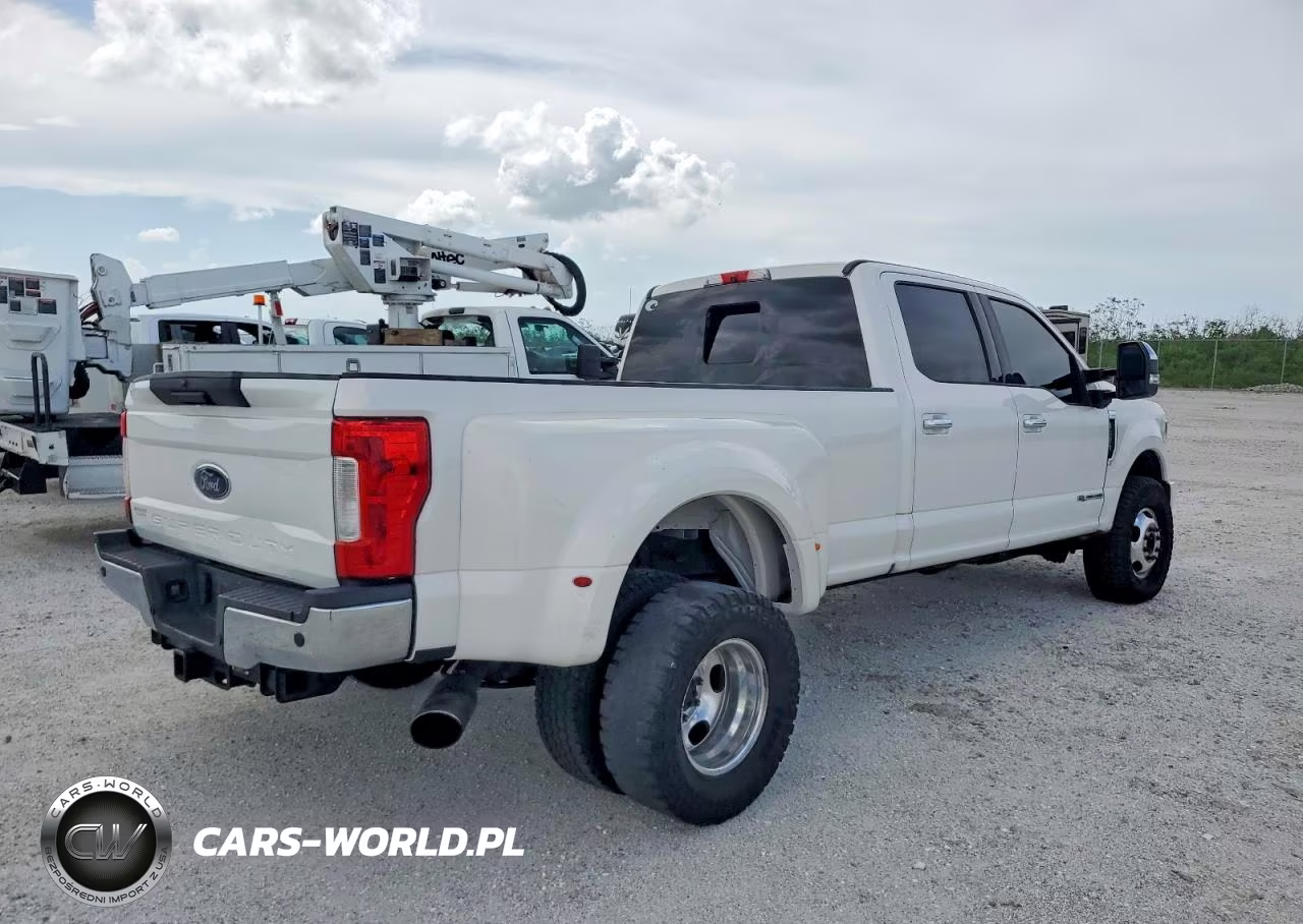 2018 Ford F350 Super Duty VIN:1FT8W3DT0JEC38104 - 4