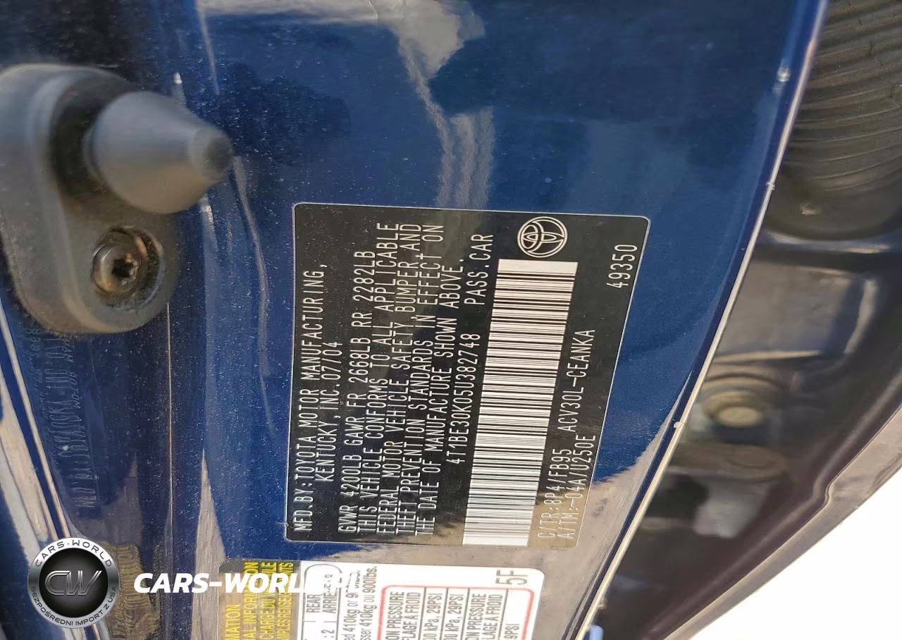 2005 Toyota Camry Le VIN:4T1BE30K05U382748 - 12