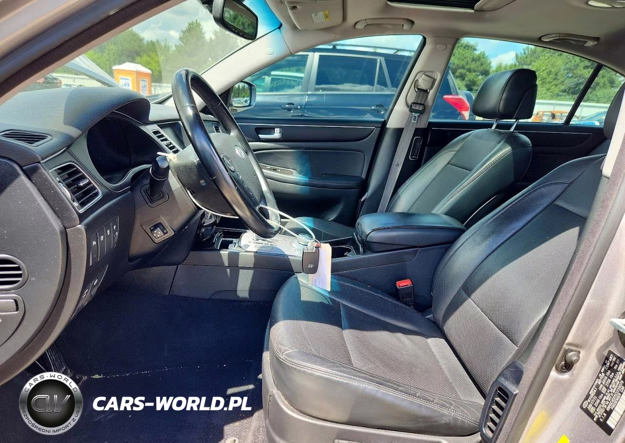 2012 Hyundai Genesis 3.8L VIN:KMHGC4DD5CU159079 - 7
