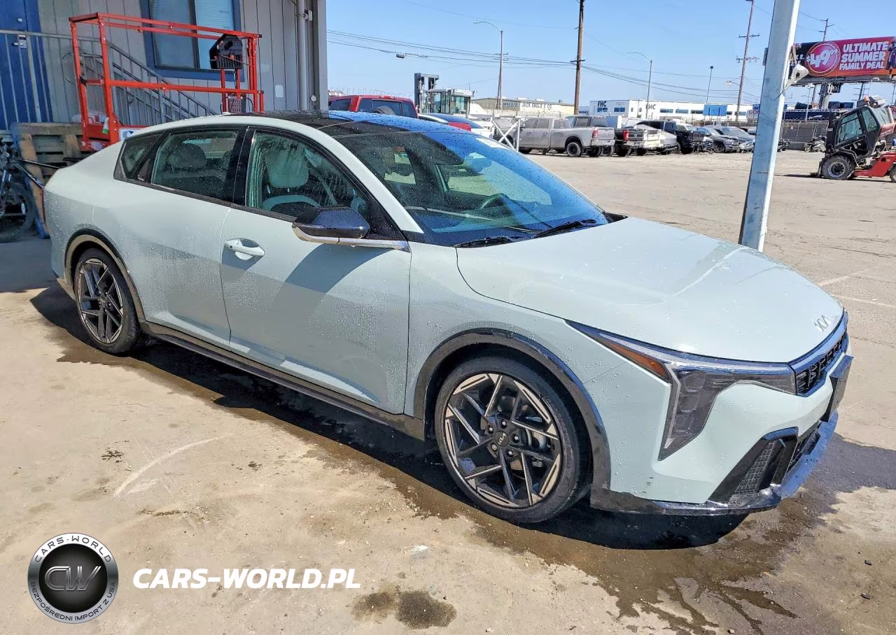 2025 Kia K4 Gt Line VIN:3KPFW4DE4SE197304 - 4
