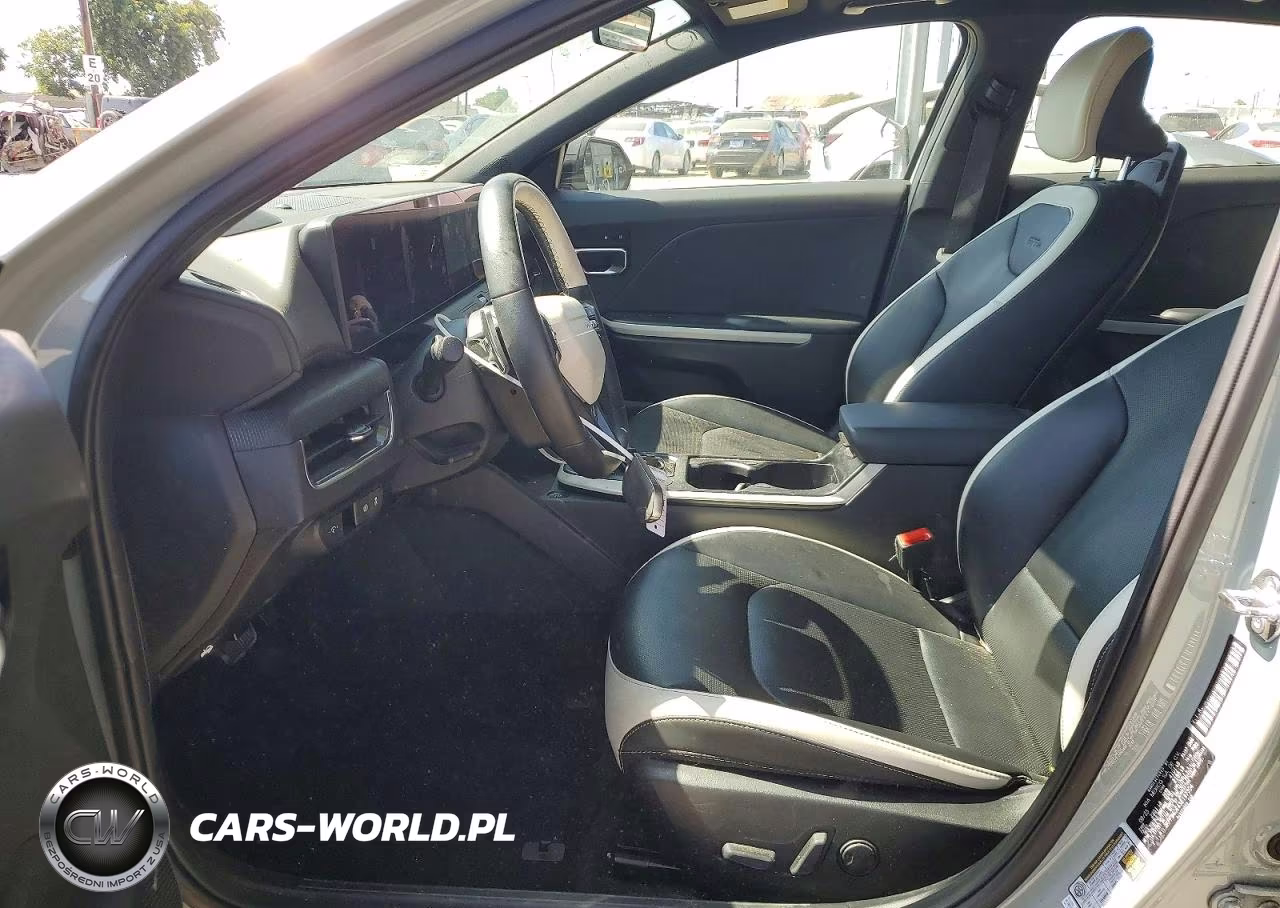 2025 Kia K4 Gt Line VIN:3KPFW4DE4SE197304 - 7