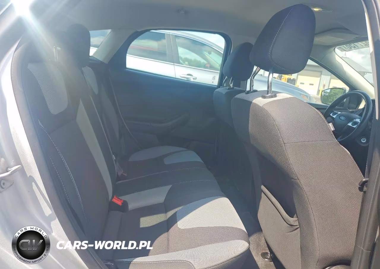 2012 Ford Focus Se VIN:1FAHP3K26CL193505 - 10