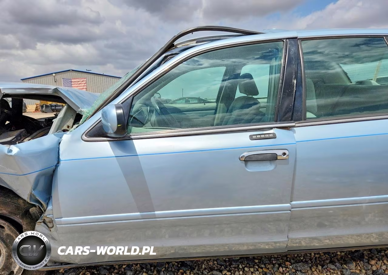 2003 Ford Crown Victoria VIN:2FAFP73W83X123376 - 7