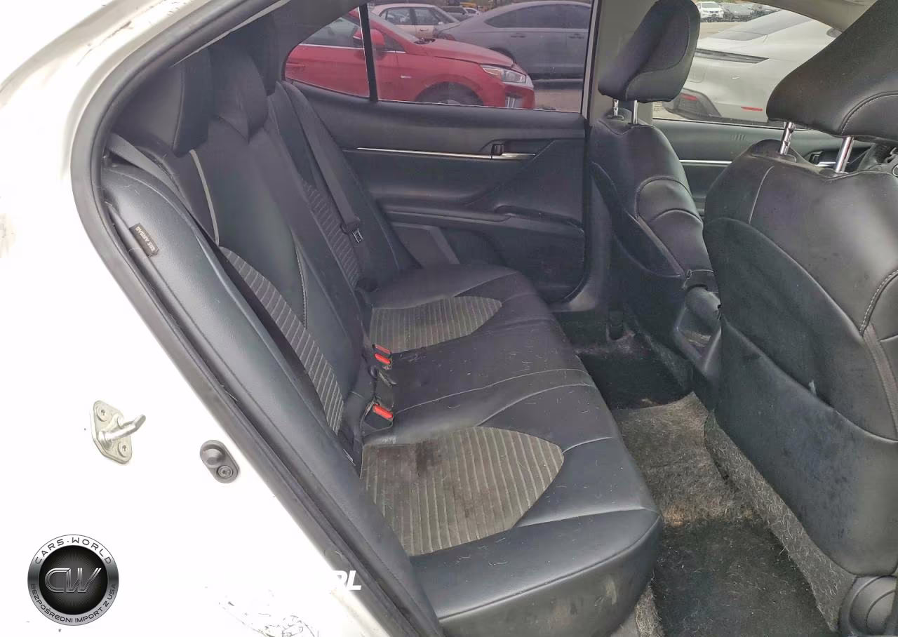 2020 Toyota Camry Se VIN:4T1G11AK2LU508528 - 10