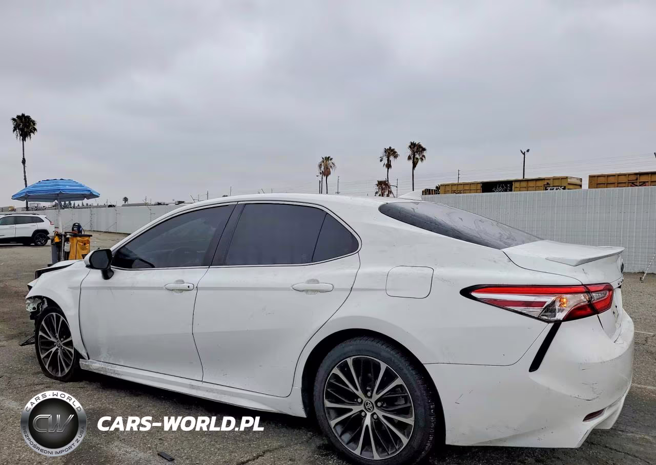 2020 Toyota Camry Se VIN:4T1G11AK2LU508528 - 2