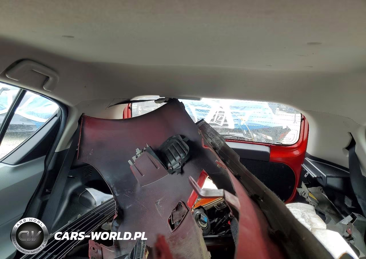 2013 Toyota Prius C Three VIN:JTDKDTB30D1035367 - 10