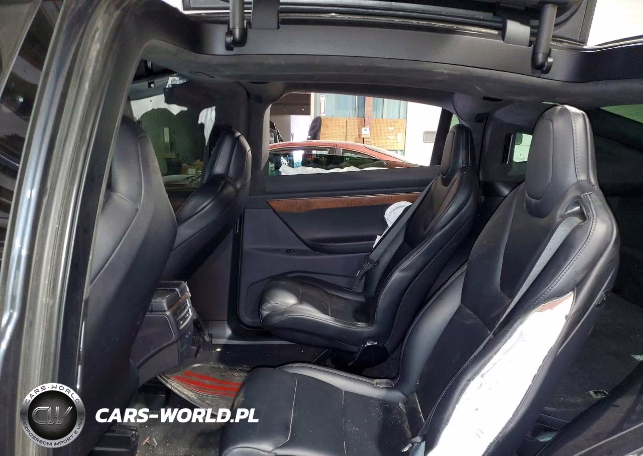 2019 Tesla Model X VIN:5YJXCBE46KF211656 - 11