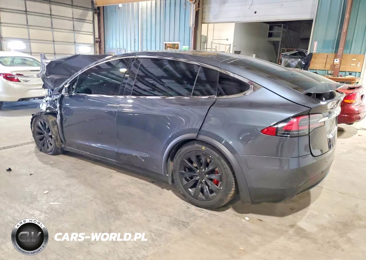 2019 Tesla Model X VIN:5YJXCBE46KF211656 - 2