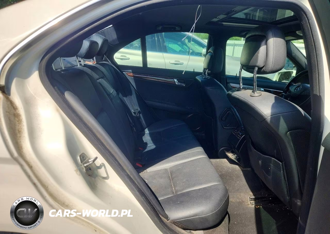 2011 Mercedes-Benz C 300 4Matic VIN:WDDGF8BB9BR148467 - 10