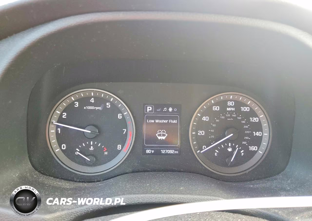 2018 Hyundai Tucson Se VIN:KM8J23A43JU696196 - 9