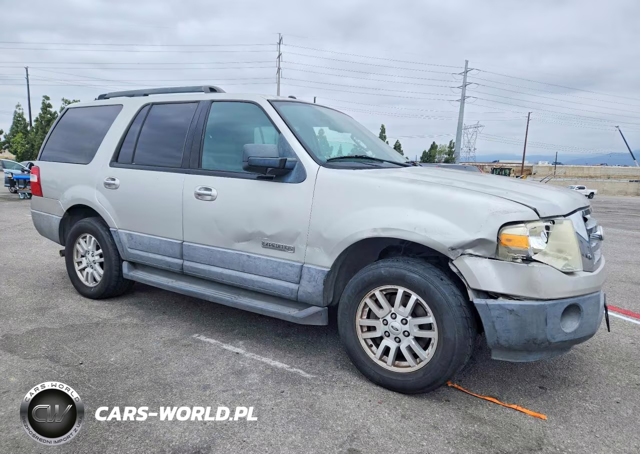 2007 Ford Expedition Xlt VIN:1FMFU15597LA26948 - 4