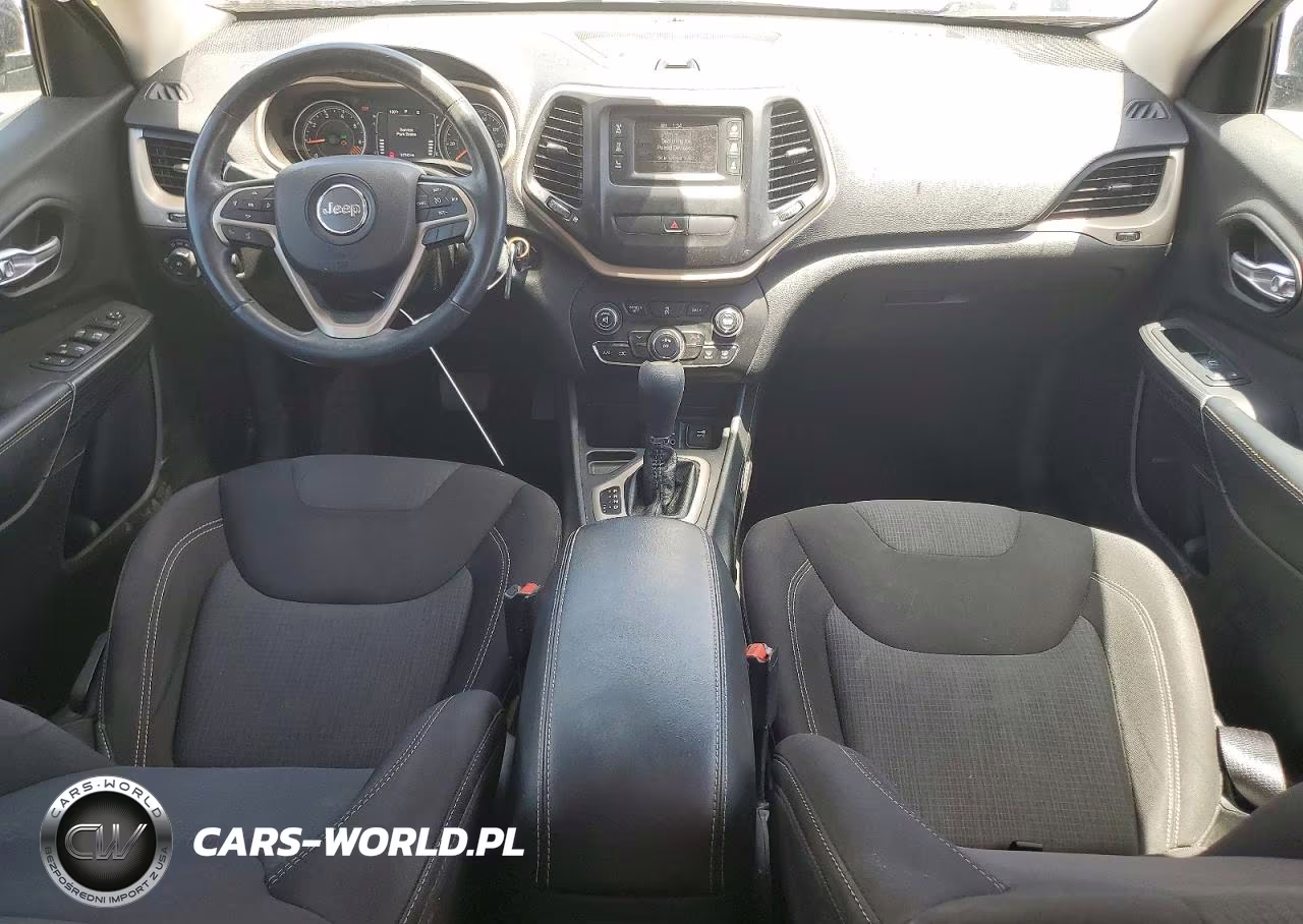 2015 Jeep Cherokee Latitude VIN:1C4PJLCB1FW721301 - 8