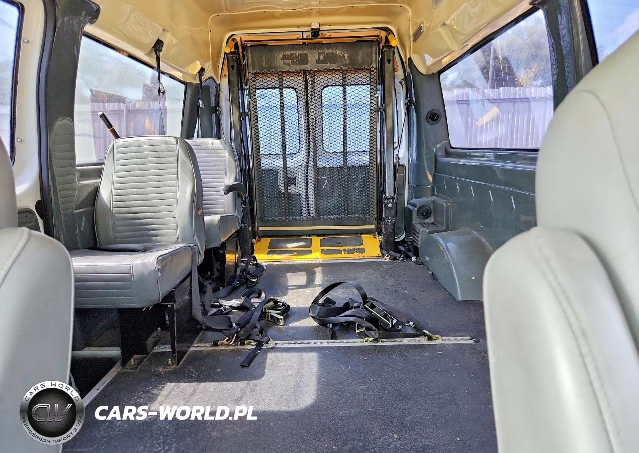 2010 Ford Econoline E250 Van VIN:1FTNE2EW1ADA99454 - 10
