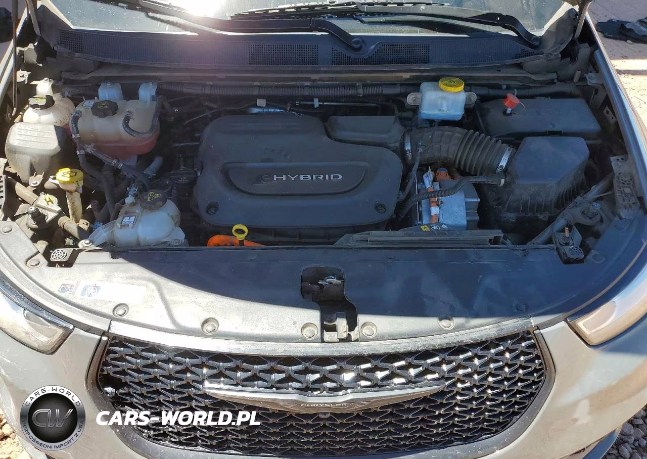 2022 Chrysler Pacifica Hybrid Limited VIN:2C4RC1S75NR137107 - 12
