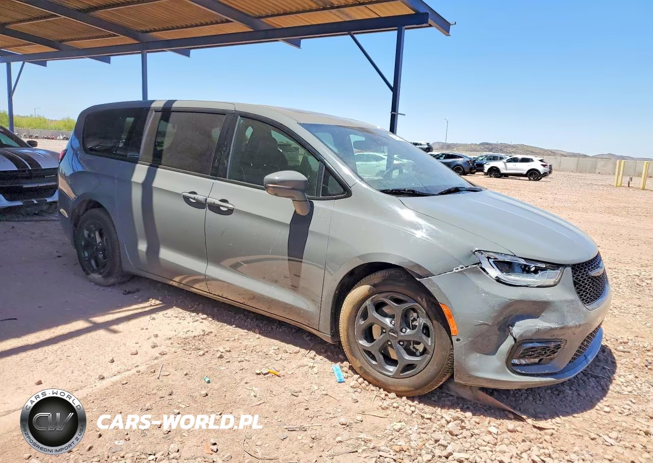 2022 Chrysler Pacifica Hybrid Limited VIN:2C4RC1S75NR137107 - 4