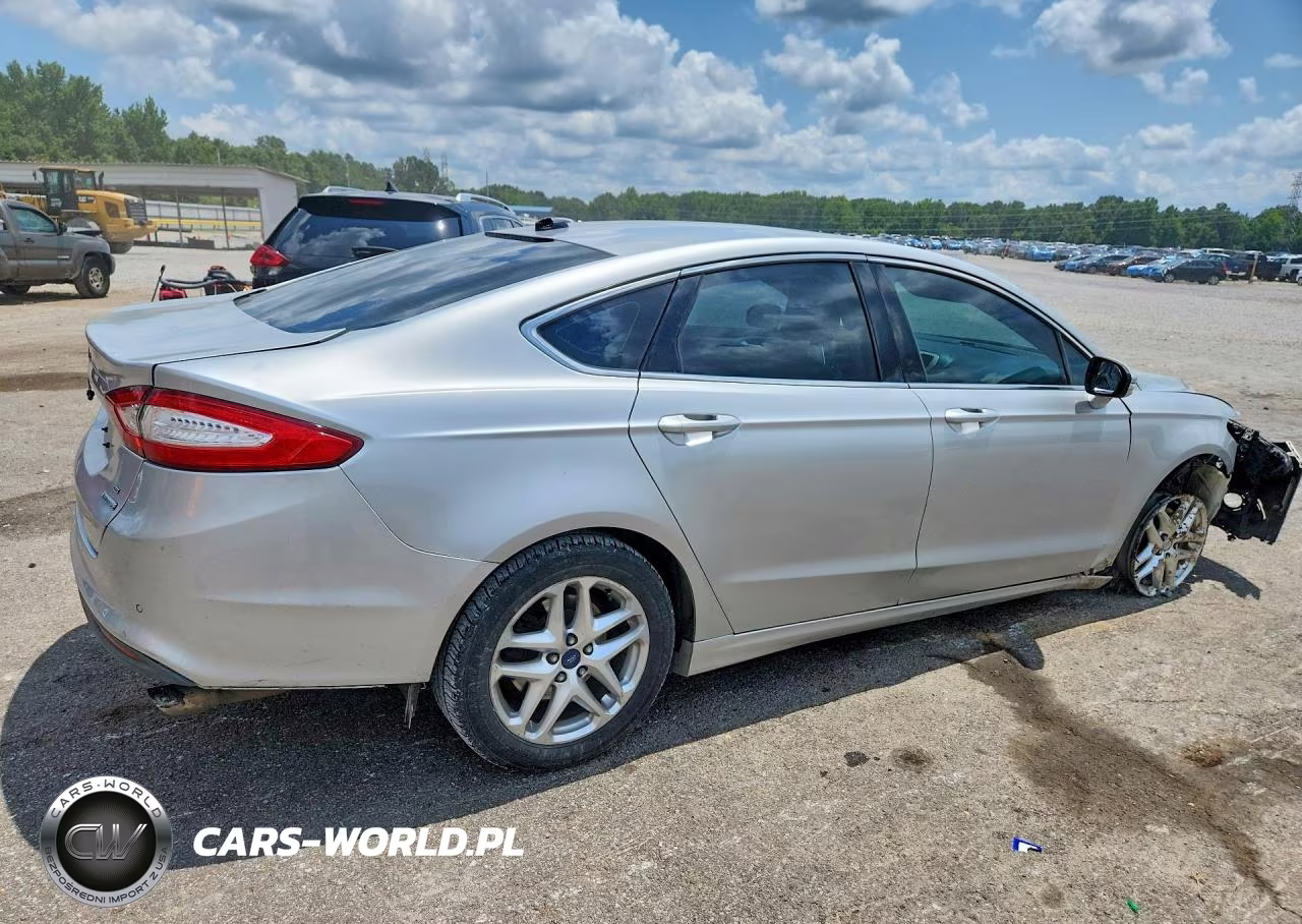 2013 Ford Fusion Se VIN:3FA6P0HR9DR110162 - 3
