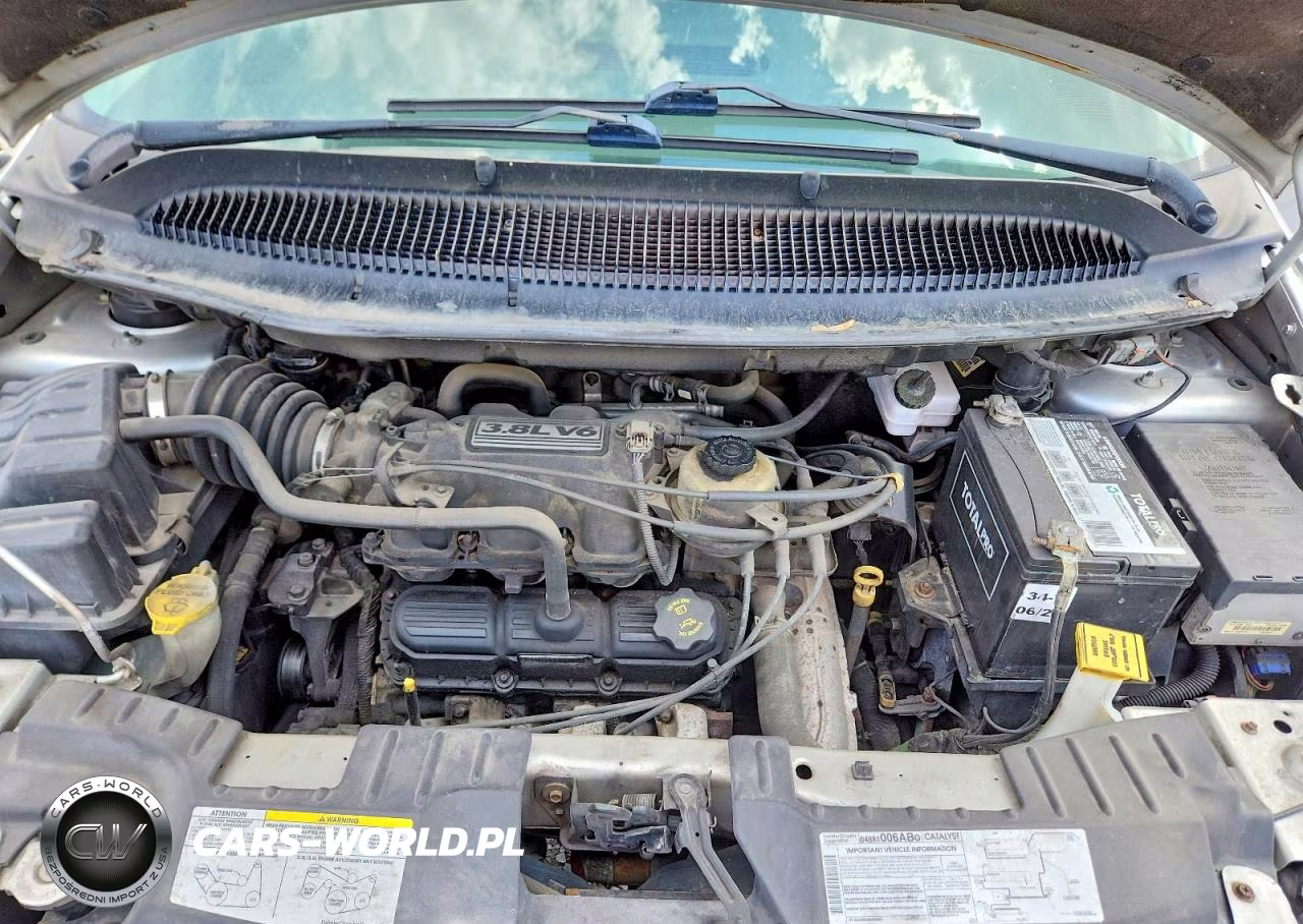 2005 Chrysler Town & Country Touring VIN:2C4GP54L95R180569 - 12